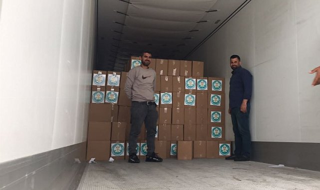 Manisa'nın gıda kolileri Hatay'a ulaştı