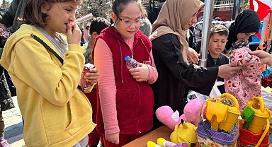 Milas'ta çocuklar doyasıya oyunla eğlendi