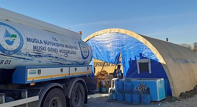 Muğla çadır kentlerin su ihtiyaçlarını karşılıyor