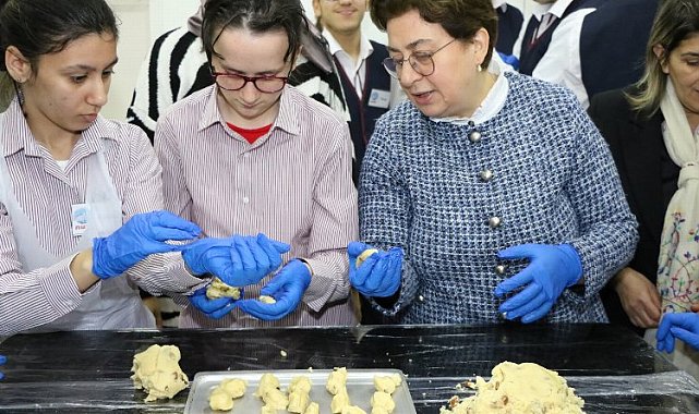 Özel öğrencilerden 'Anne Kurabiyesi'