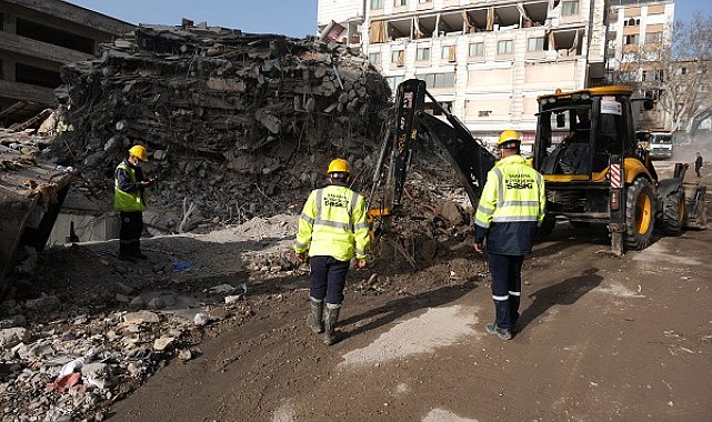Sakarya Büyükşehir, Kahramanmaraş'ta içme suyu hatlarını onarıyor