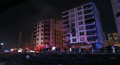Şanlıurfa'da 7 katlı binada yangın çıktı