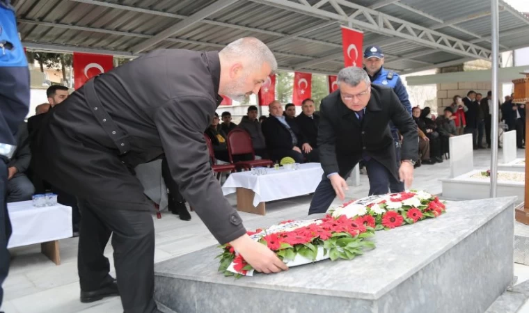 Üsküdar Vapuru şehitleri Gölcük’te dualarla anıldı
