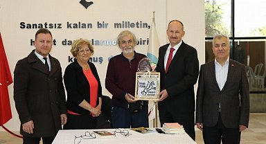 Yazar İbrahim Yıldırım, Manisalı okurlarıyla buluştu