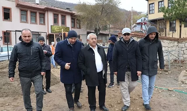Zeybek Başkan Türkiye'nin İlki Gastronomi Sokağını İncelemede Bulundu