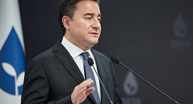 Babacan: “Eylem planımızı seçime 33 gün kala okumuş olmasına sevindim”