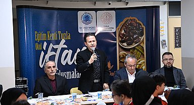 Başkan Yazıcı, öğrenci ve velilerle iftar programında bir araya geldi
