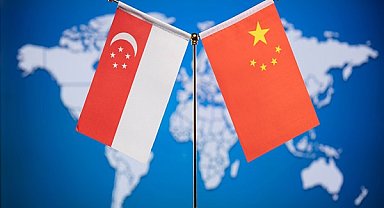 Çin ve Singapur başbakanları bir araya geldic