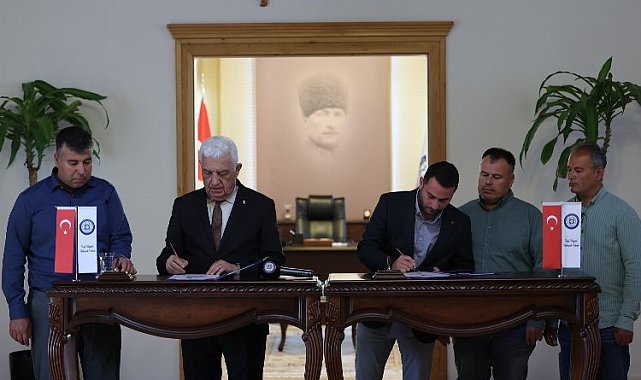 Datça'dan tarıma bir imza daha... İmzalar bu kez badem ve zeytine atıldı