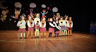 Esenyurtlu minikler 23 Nisan’ı kutladı