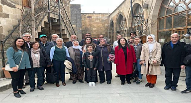 GÖNÜL Girilmedik Kapı Bırakmıyor