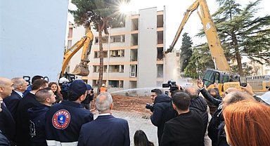 İmamoğlu: “4 yılda 25 yılın üstüne çıkmış durumdayız”