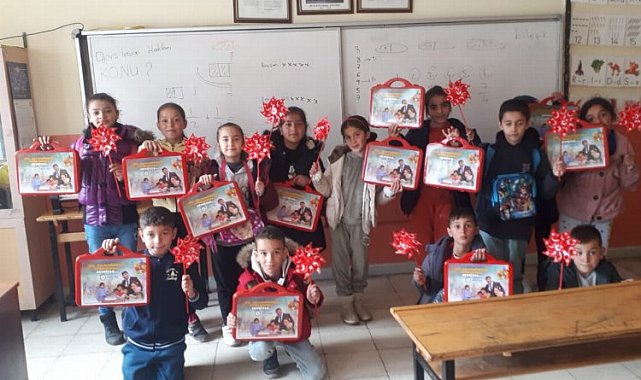Kahramankazan'dan Erkenek'e kırtasiye desteği
