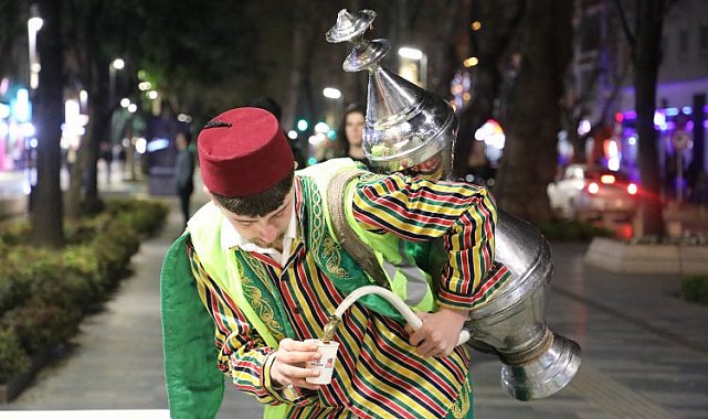 Kocaelililere şerbet ikramı