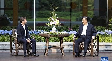 Xi ve Macron Guangzhou'da bir araya geldi