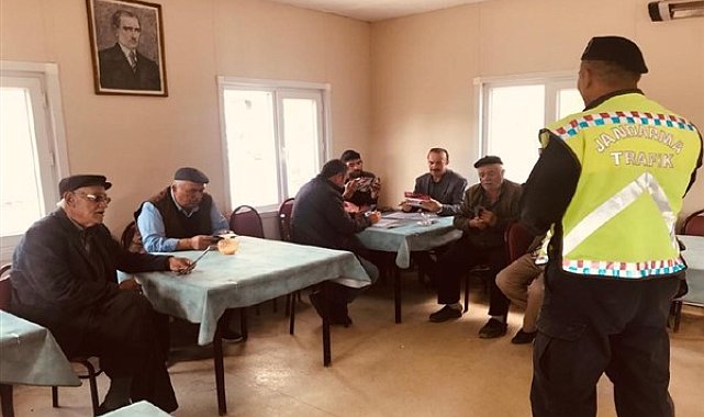Afyonkarahisar'da sürücülere broşür dağıtıldı