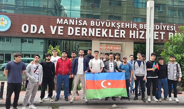 Azerbaycanlı öğrenciler Kula'da buluştu