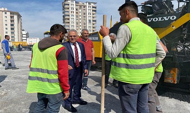 Başkan Büyükkılıç, 20 milyon TL’lik yol yapım çalışmalarını yerinde inceledi