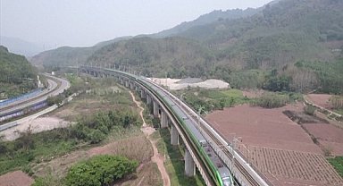 “Çin-Laos demiryolu, Kuşak ve Yol ortak inşasının iyi bir örneğidir”