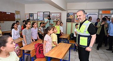 Depremzede çocuklara Bursa morali