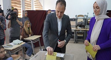 Erbakan oyunu Ankara'da kullandı