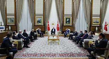 Erdoğan, Şentop ile Cumhur İttifakı partilerinin genel başkanlarını kabul etti