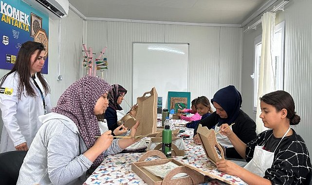Hatay'da KOMEK kursiyerleri üretiyor