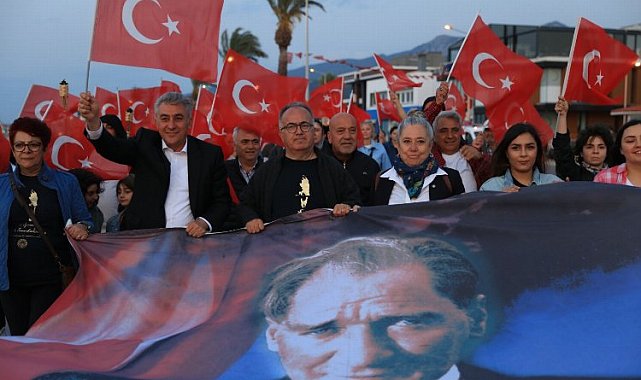 İzmir Güzelbahçe'de 19 Mayıs coşkusu