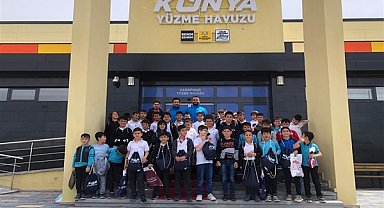 Konya Büyükşehir’in “Yüzme Bilmeyen Kalmasın” projesi şimdi Ereğli ve Karapınar’da