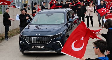 Okulda elektrikli otomobil üreten liseliler, Togg’la buluştu