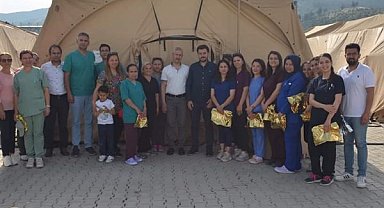 Rektör Eren'den hemşirelere ziyaret