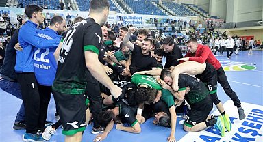 Sakarya Büyükşehir Hentbol Takımı, Beşiktaş Yurtbay Seramik karşısında galip geldi