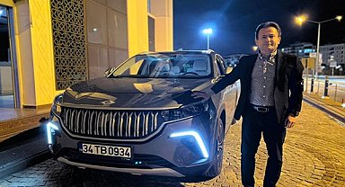 Tuzla’da yerli araba Togg’a yoğun ilgi