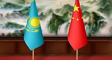 Xi Jinping, Tokayev ile bir araya geldi