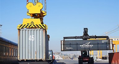 Xinjiang'ın dış ticaret hacmi 4 ayda yüzde 82.7 arttı