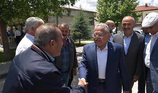 Bakan Akar ve Başkan Büyükkılıç ilçeleri ziyaret etti