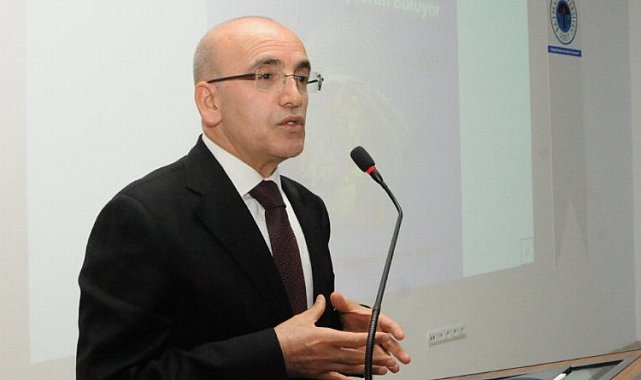 Bakan Şimşek'ten 'ekip' vurgulu İngilizce paylaşım