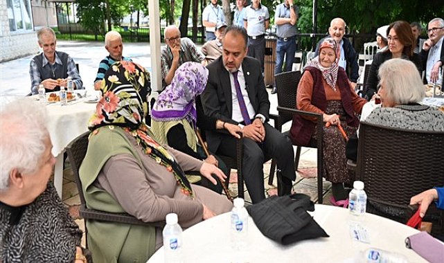 Başkan Aktaş, huzurevi sakinleriyle bir araya geldi