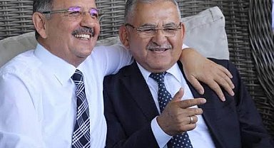 Başkan Büyükkılıç, Bakan Özhaseki’yi tebrik etti