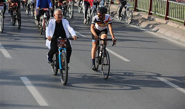 Başkan Büyükkılıç: “Bisiklet yolu uzunluğunu 90 kilometreye çıkaracağız”