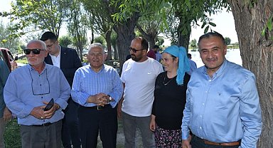 Başkan Büyükkılıç, Sosyallı’da vatandaşlarla buluştu