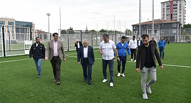 Başkan Büyükkılıç, Sümer Amatör Kompleksi’nde incelemelerde bulundu