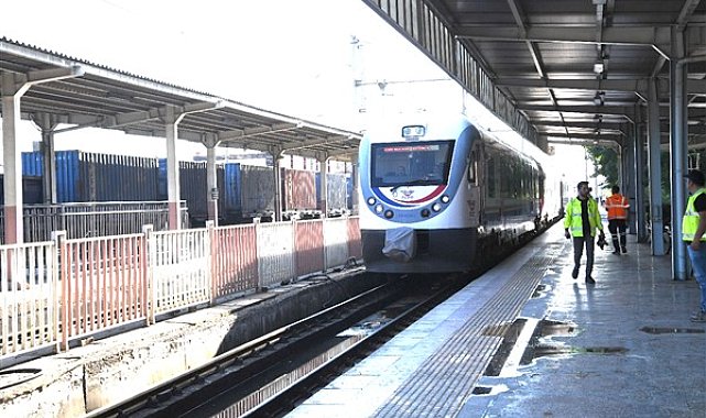 Başkan Gürkan, hızlı trenin ilk seferi için düzenlenen törene katıldı