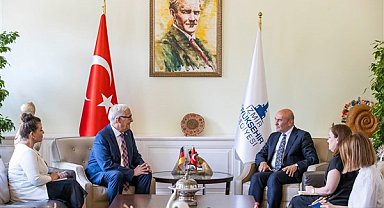 Başkan Soyer, Başkonsolos Detlev Wolter'i ağırladı
