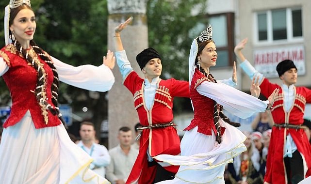 Bergama Kermes Festivali'ne muhteşem açılış