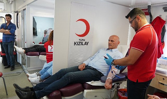 Beylikdüzü'nde Kızılay'dan kan bağış noktaları