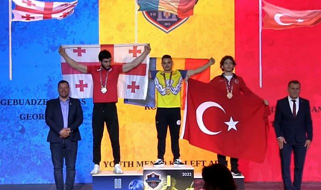 Bilek güreşinde Avrupa 3'ncülüğü Sakarya'nın