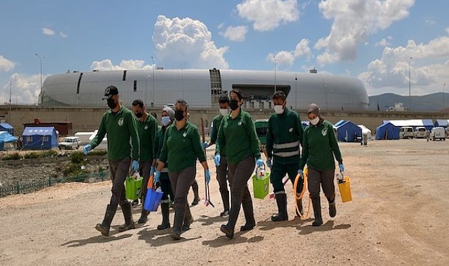 Cif, 55 çadır kentte yaşam alanlarının temizliği için çalışıyor