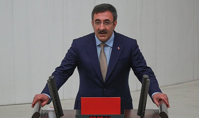 Çin Cumhurbaşkanı Yardımcısı Han'dan Türk mevkidaşı Yılmaz'a tebrik