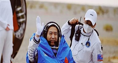 Çin’in Shenzhou-15 uzay aracı yeryüzüne döndü